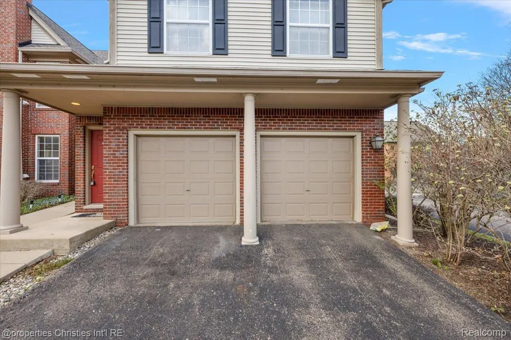 28360 Carlton Way Drive Novi City, MI 48377