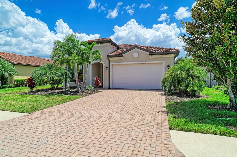4645 ROYAL DORNOCH CIRCLE Bradenton, FL 34211