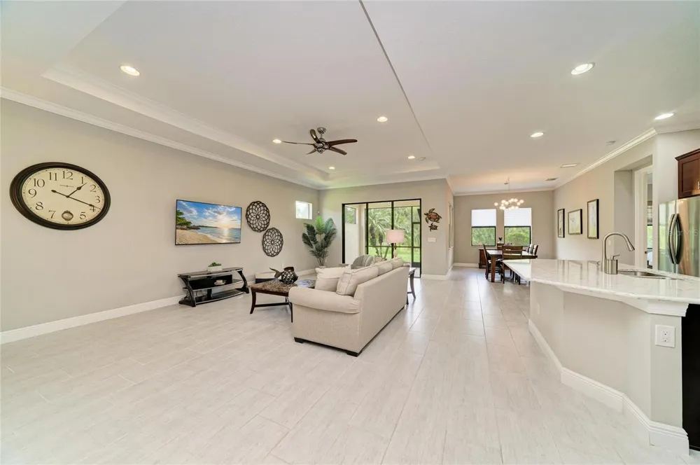 4645 ROYAL DORNOCH CIRCLE Bradenton, FL 34211