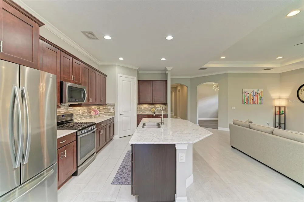 4645 ROYAL DORNOCH CIRCLE Bradenton, FL 34211