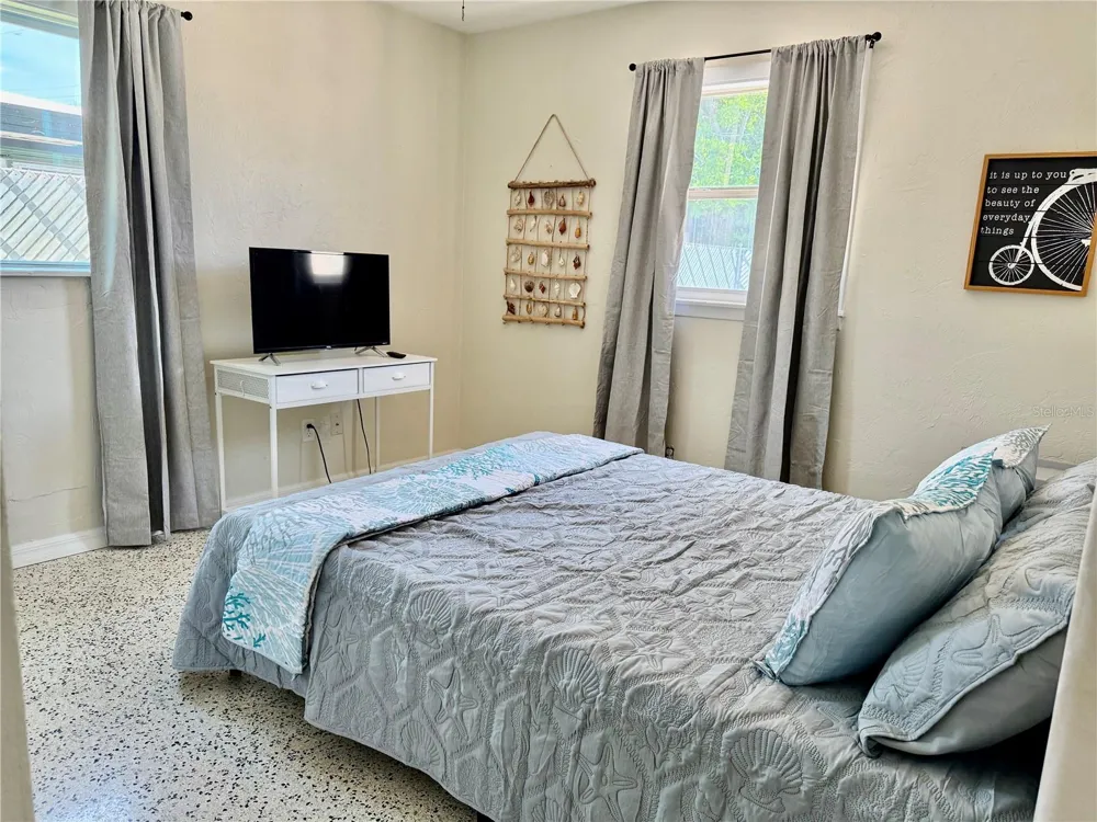 2941 POPLAR STREET Sarasota, FL 34237