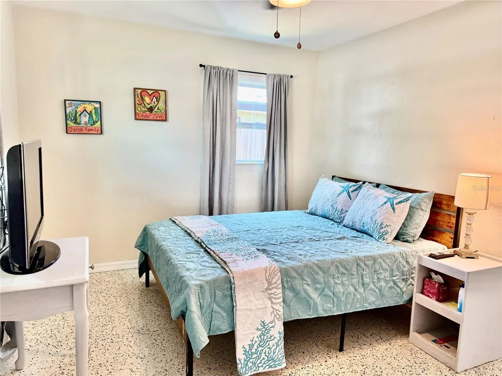 2941 POPLAR STREET Sarasota, FL 34237
