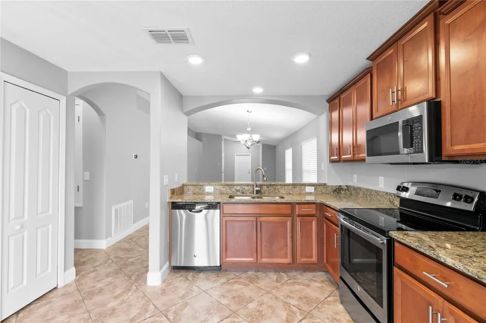 15407 LOST CREEK LANE Ruskin, FL 33573