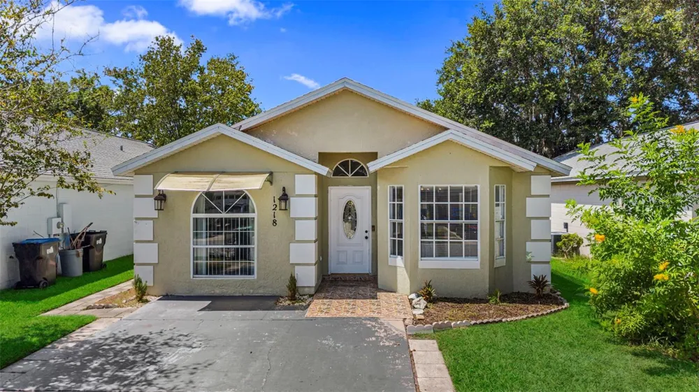 1218 SHOSHANNA DRIVE Orlando, FL 32825