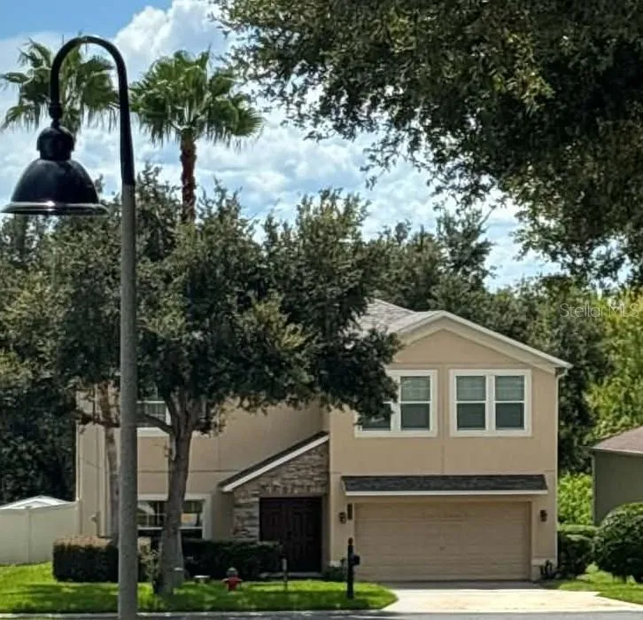 2979 ETOWAH PARK BOULEVARD Tavares, FL 32778