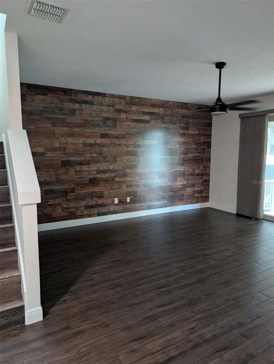 2979 ETOWAH PARK BOULEVARD Tavares, FL 32778