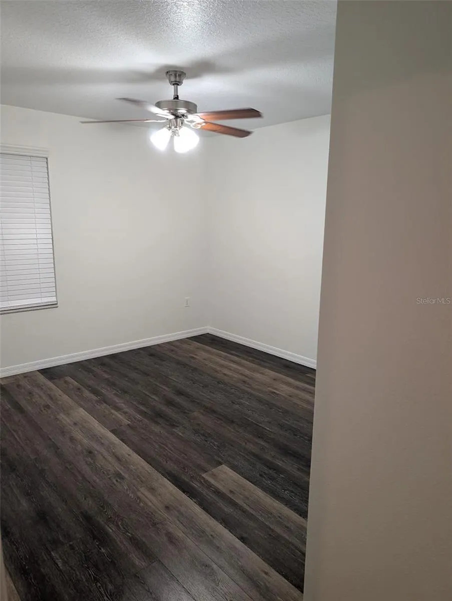 2979 ETOWAH PARK BOULEVARD Tavares, FL 32778