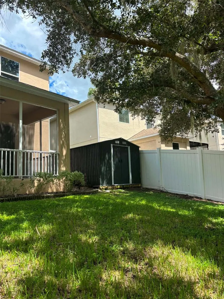 2979 ETOWAH PARK BOULEVARD Tavares, FL 32778