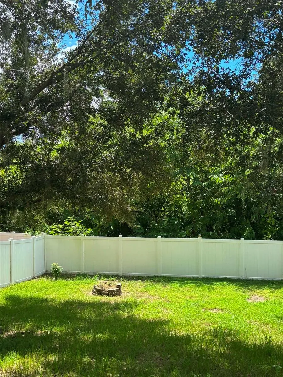 2979 ETOWAH PARK BOULEVARD Tavares, FL 32778