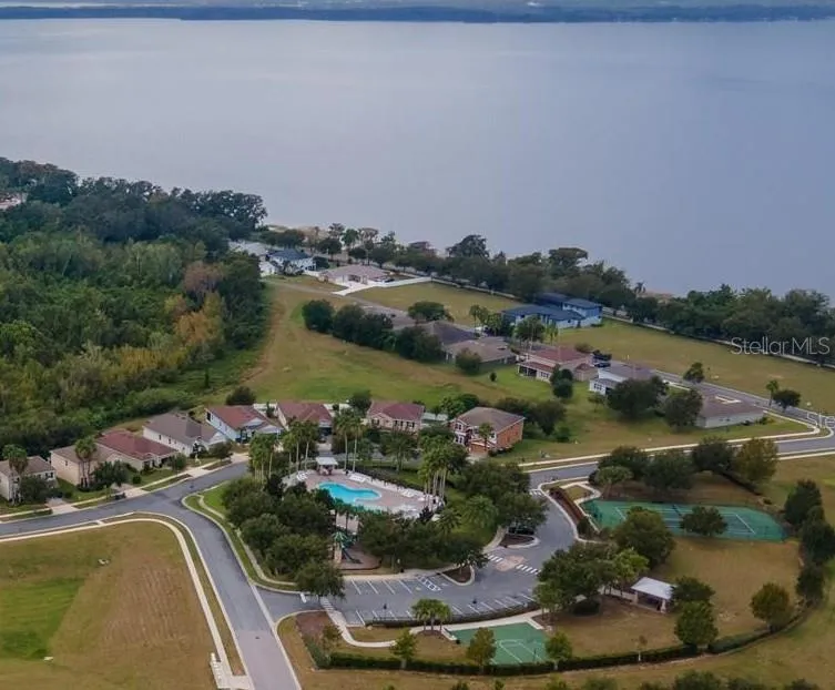 2979 ETOWAH PARK BOULEVARD Tavares, FL 32778