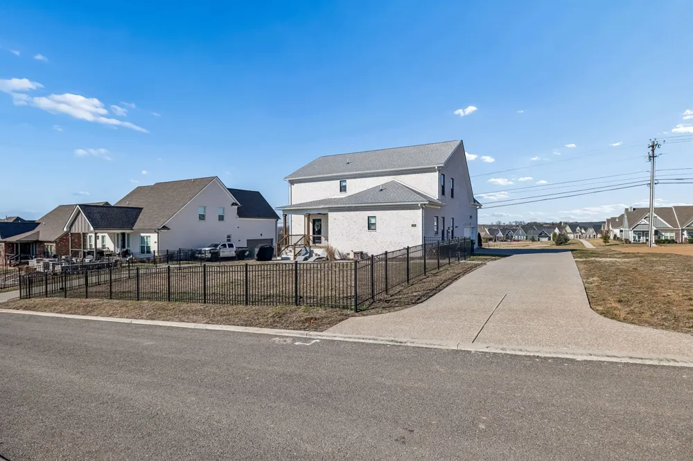 1109 Joe Martin Ln Lebanon, TN 37087