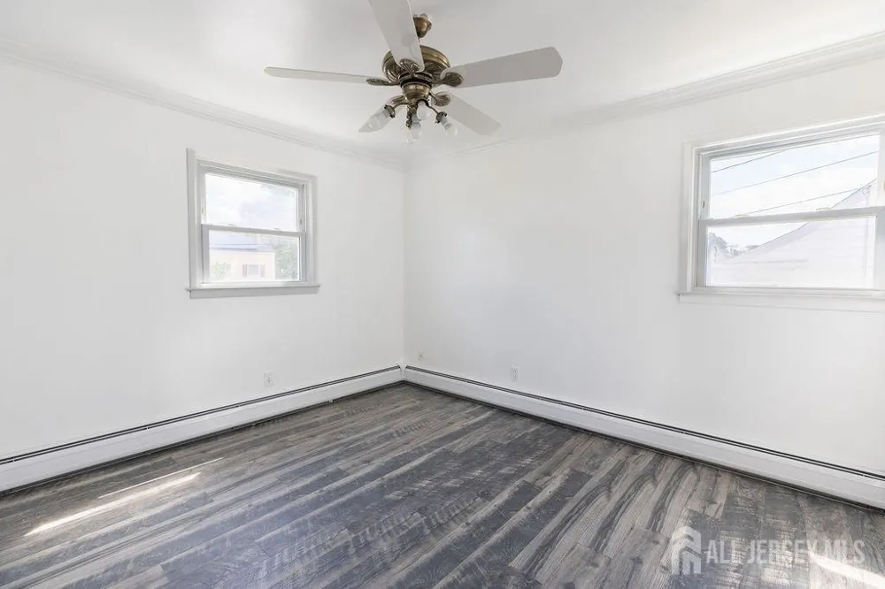 19 Jonquil Circle Fords, NJ 08863