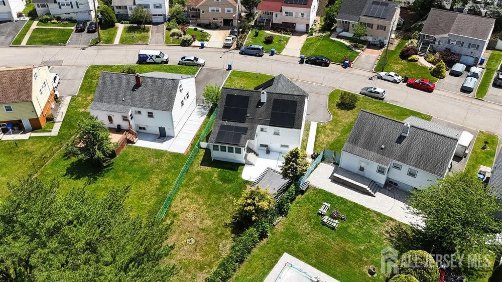 19 Jonquil Circle Fords, NJ 08863