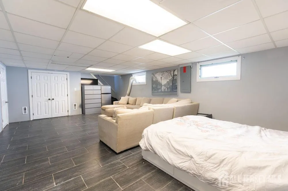19 Jonquil Circle Fords, NJ 08863