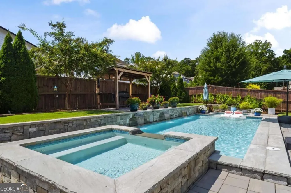 1826 Goodhearth DR NE Marietta, GA 30066