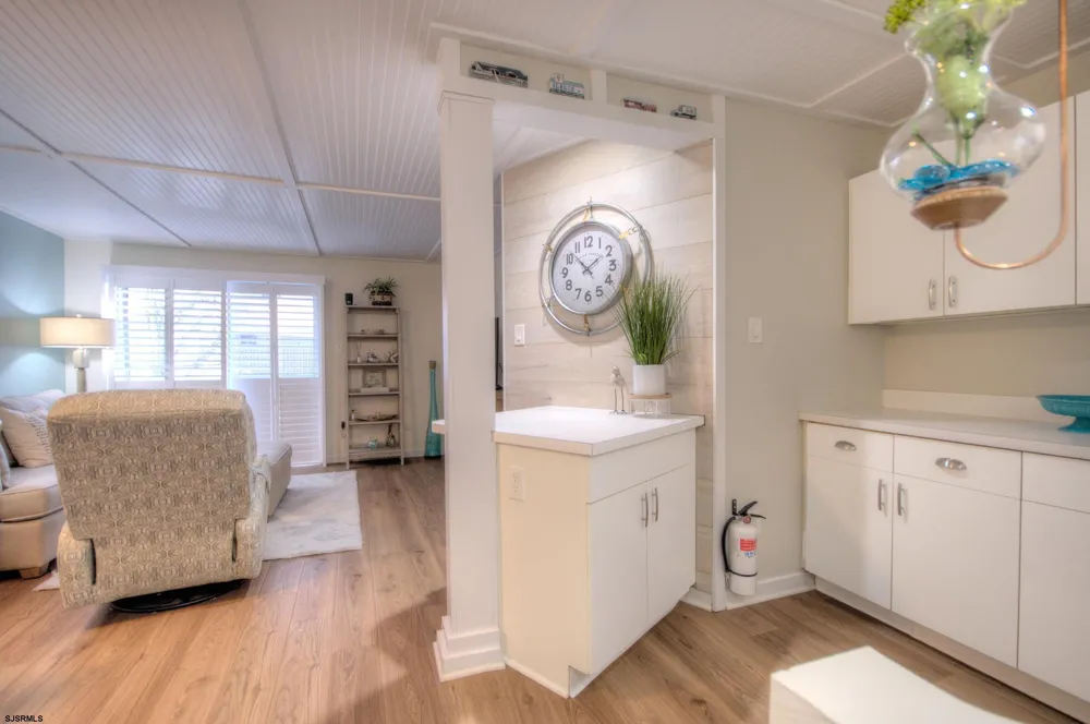 537 Bay Ave Somers Point, NJ 08244