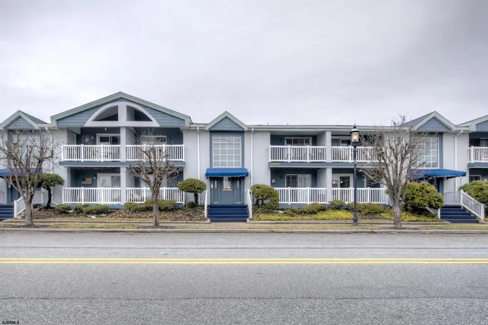 537 Bay Ave Somers Point, NJ 08244