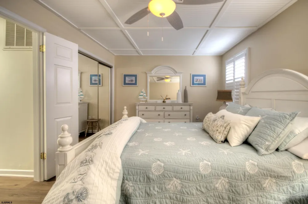 537 Bay Ave Somers Point, NJ 08244