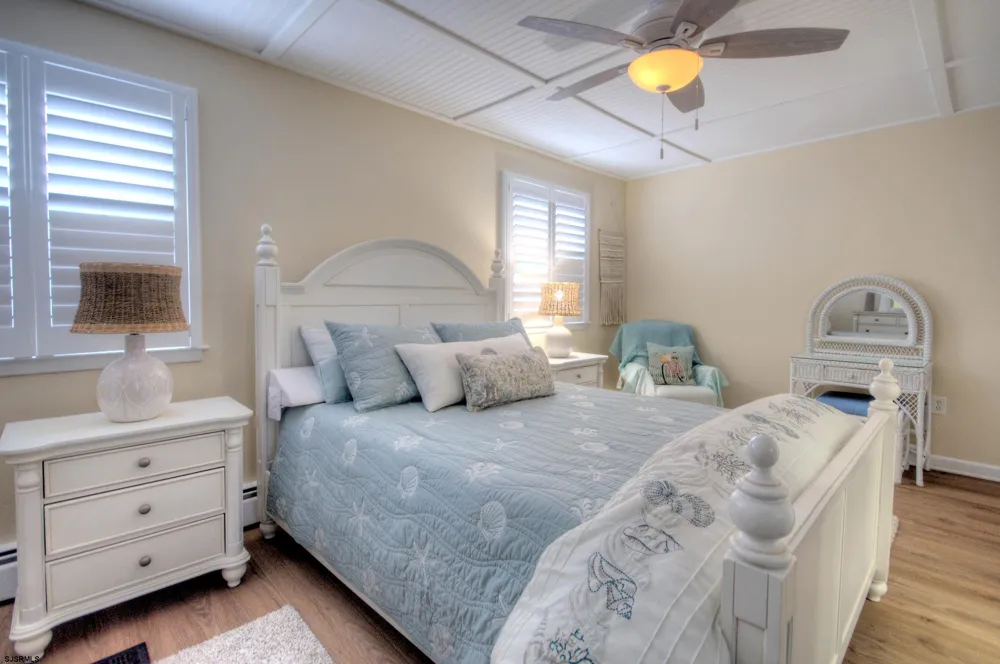 537 Bay Ave Somers Point, NJ 08244