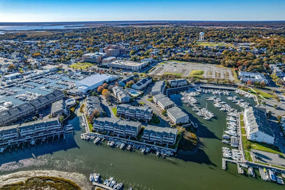 537 Bay Ave Somers Point, NJ 08244