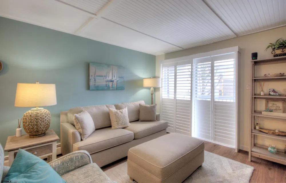 537 Bay Ave Somers Point, NJ 08244