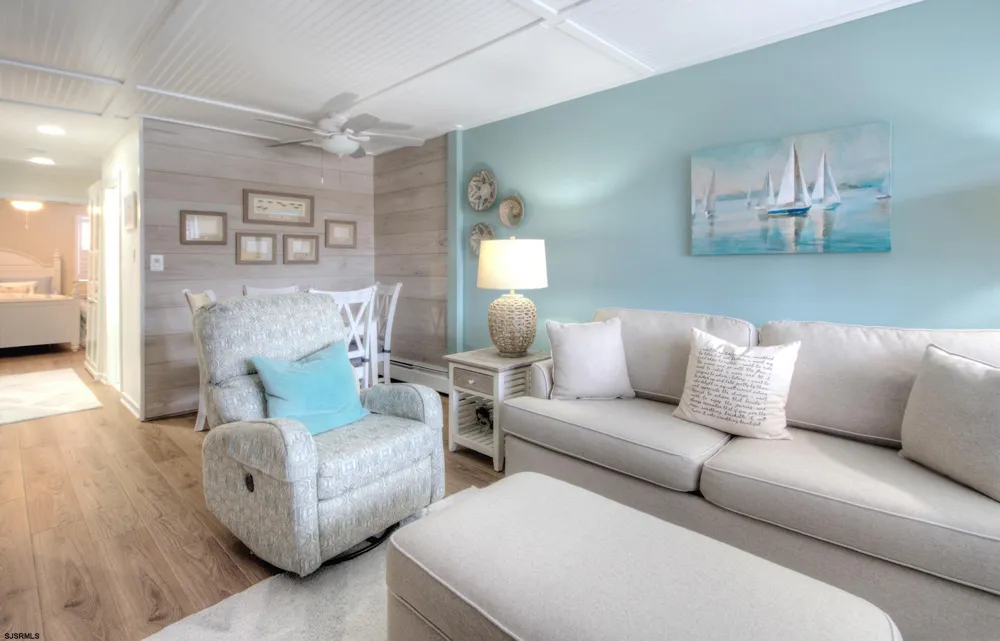 537 Bay Ave Somers Point, NJ 08244