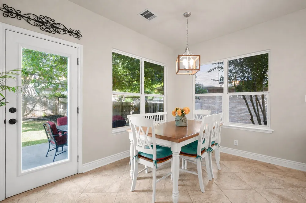 3305 Starlight Vista Round Rock, TX 78665