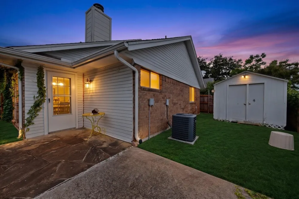 5548 Village Green Drive Mesquite, TX 75150