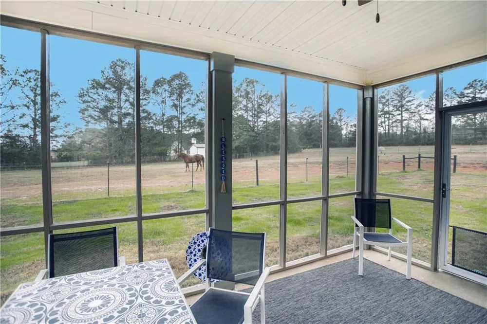 3221 Hollonville Road Williamson, GA 30292