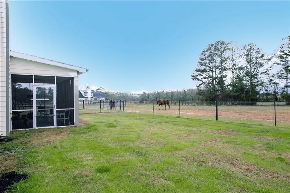 3221 Hollonville Road Williamson, GA 30292