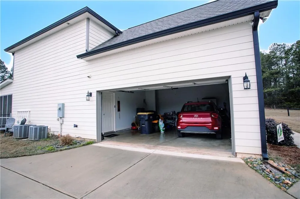 3221 Hollonville Road Williamson, GA 30292
