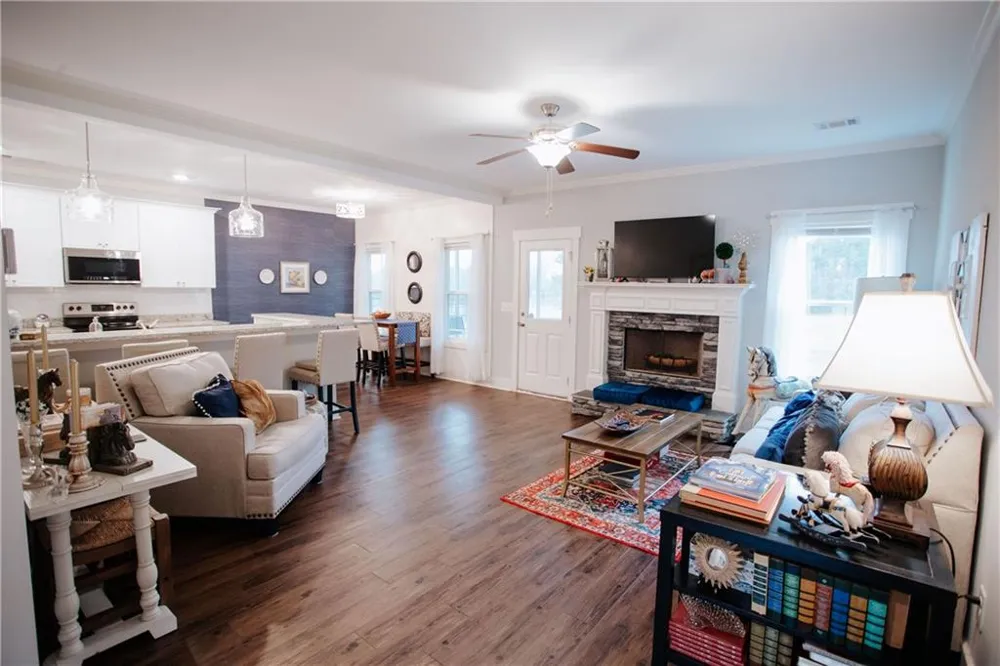 3221 Hollonville Road Williamson, GA 30292