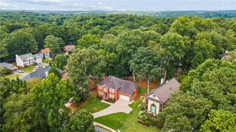 2352 Brittany Lane