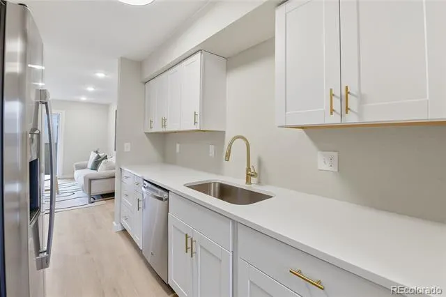1060 S Parker Road #27 Denver, CO 80231