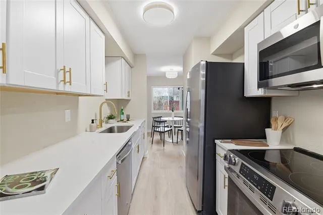 1060 S Parker Road #27 Denver, CO 80231