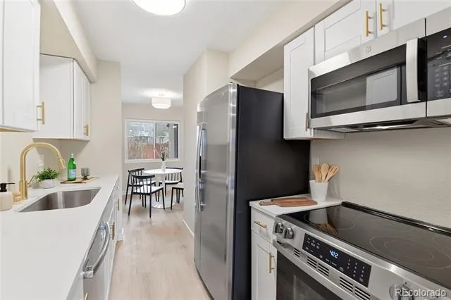 1060 S Parker Road #27 Denver, CO 80231