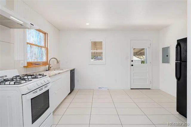 4477 S Acoma Street Englewood, CO 80110