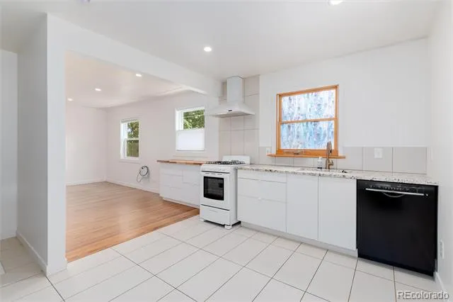 4477 S Acoma Street Englewood, CO 80110
