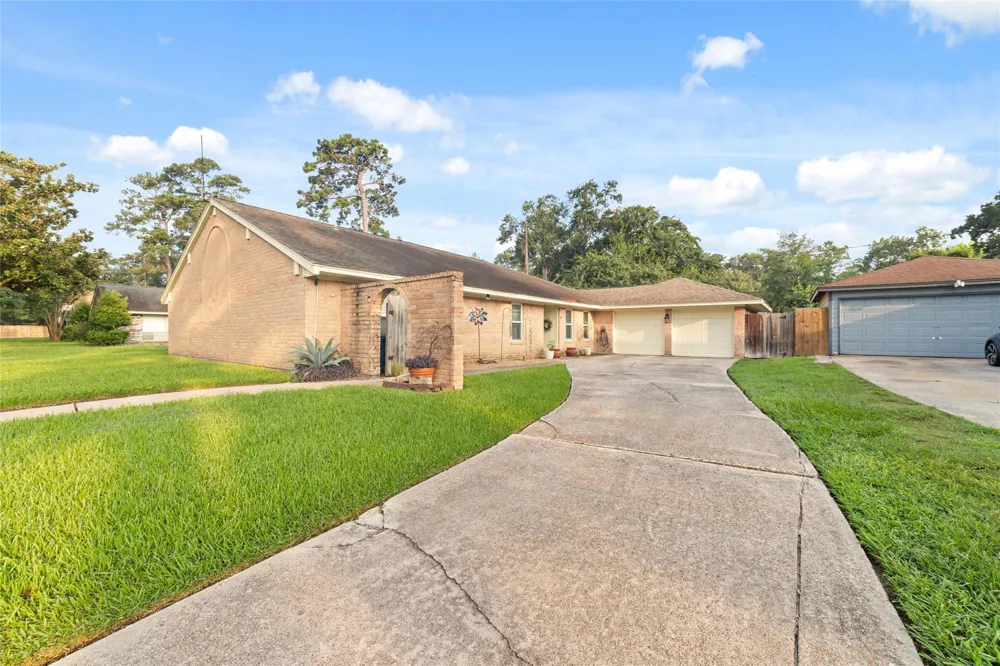 218 Black Forest Drive Spring, TX 77388