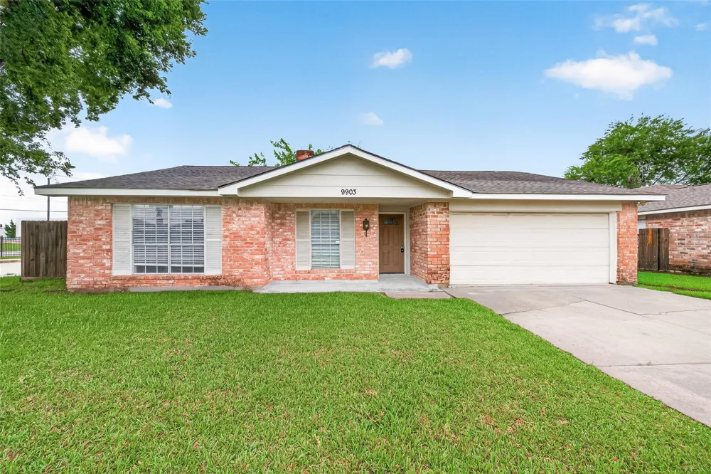 9903 Towne Tower Lane Sugar Land, TX 77498