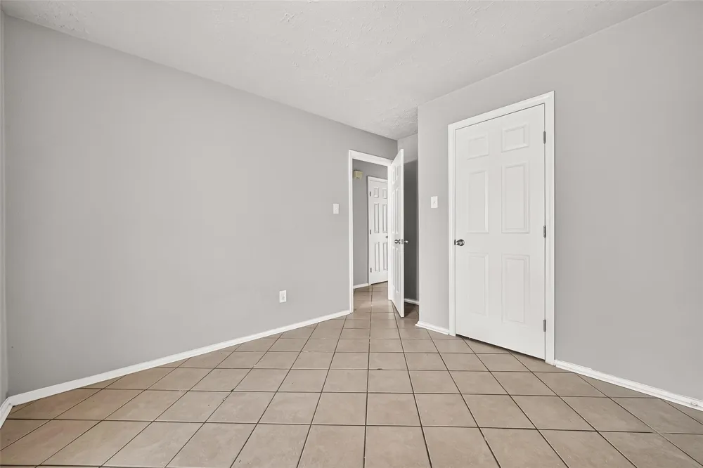 9903 Towne Tower Lane Sugar Land, TX 77498