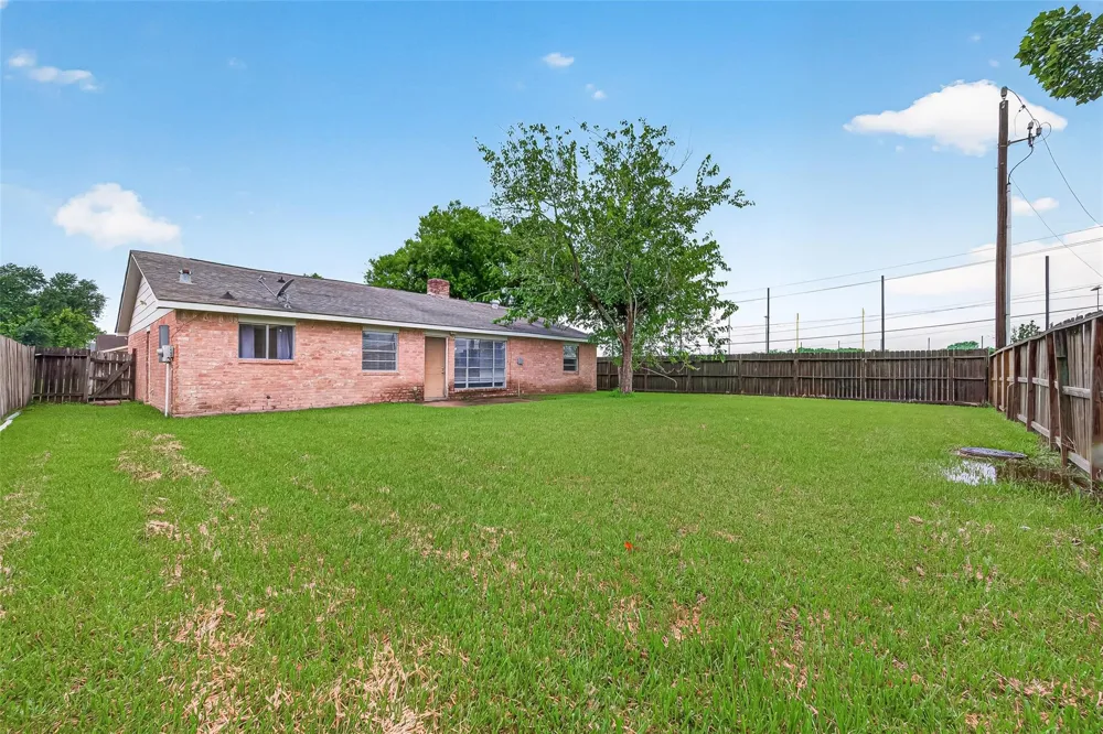 9903 Towne Tower Lane Sugar Land, TX 77498