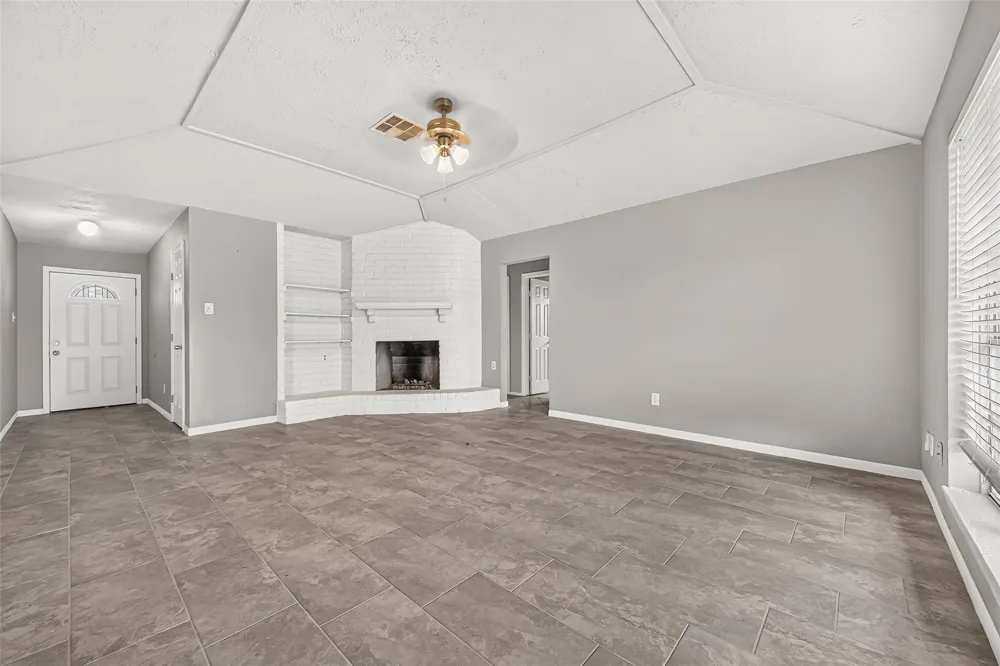 9903 Towne Tower Lane Sugar Land, TX 77498