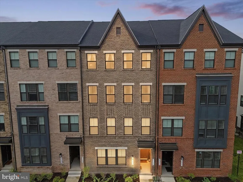 43428 STONEWOOD CROSSING TERRACE Ashburn, VA 20148