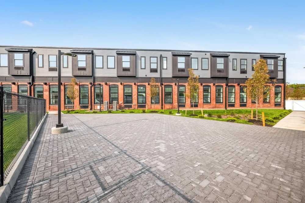 315 RAILROAD AVE East Rutherford, NJ 07073