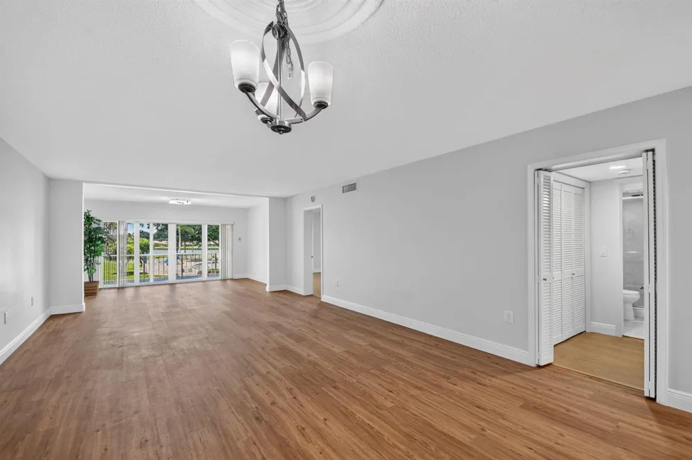 145 Atlantis Boulevard #202 Atlantis, FL 33462