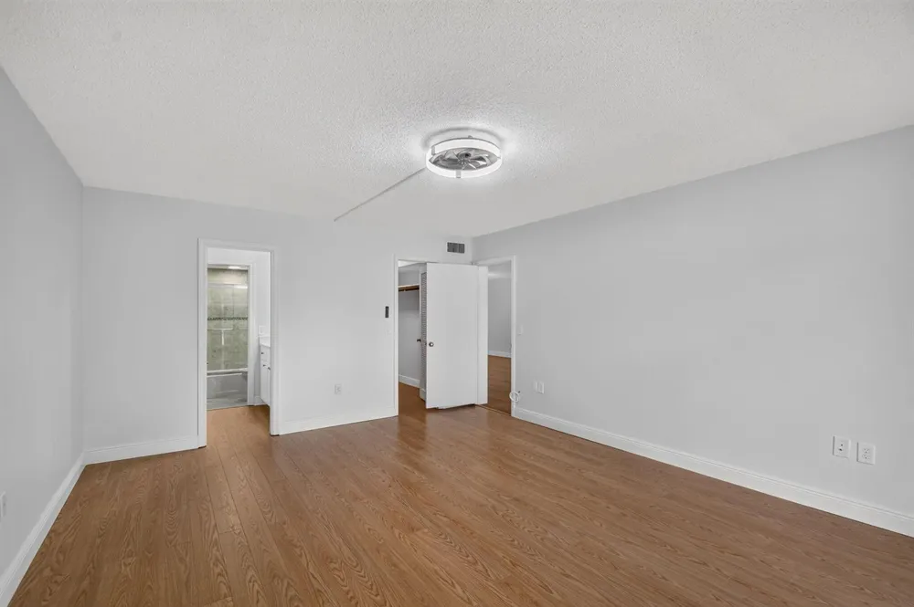 145 Atlantis Boulevard #202 Atlantis, FL 33462
