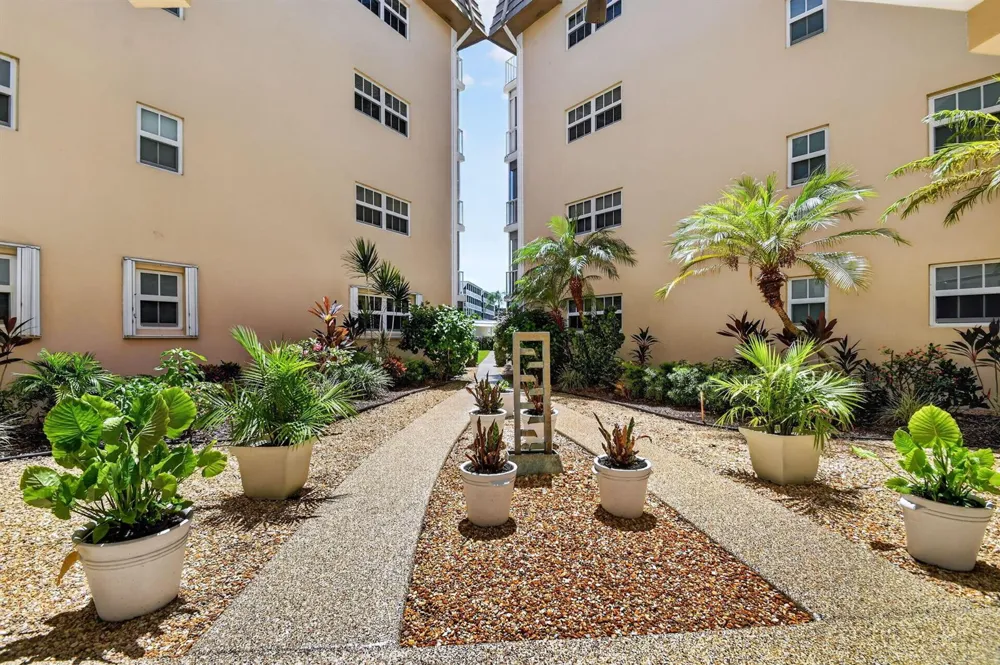 145 Atlantis Boulevard #202 Atlantis, FL 33462