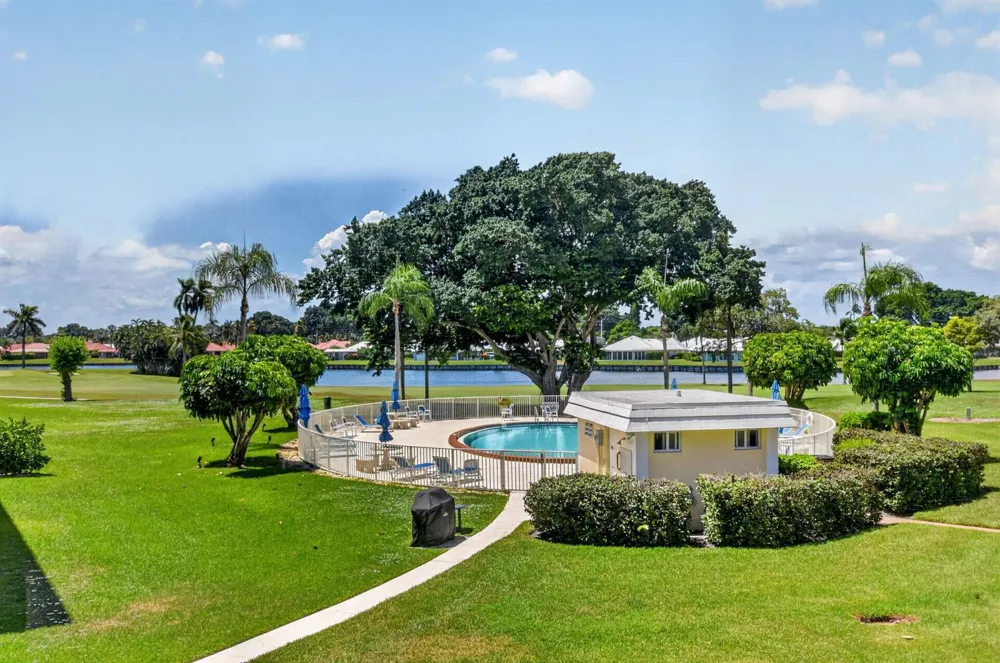 145 Atlantis Boulevard #202 Atlantis, FL 33462