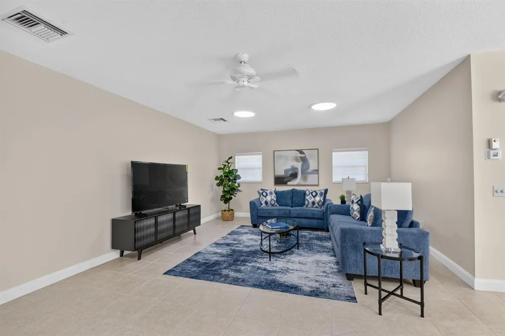 145 Atlantis Boulevard #202 Atlantis, FL 33462